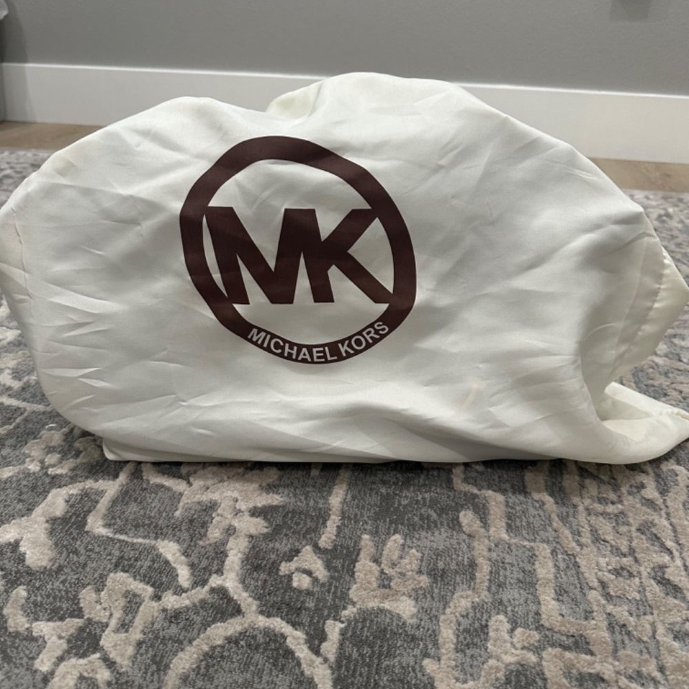 Handbag - Picture 2 of 5